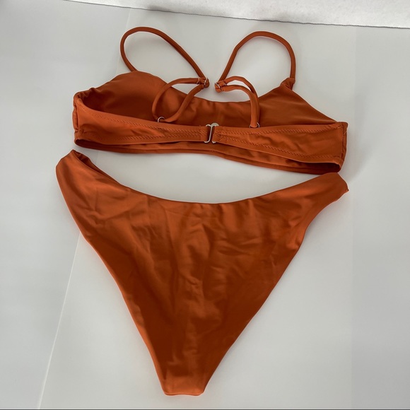 Rust Bikini - Picture 2 of 4